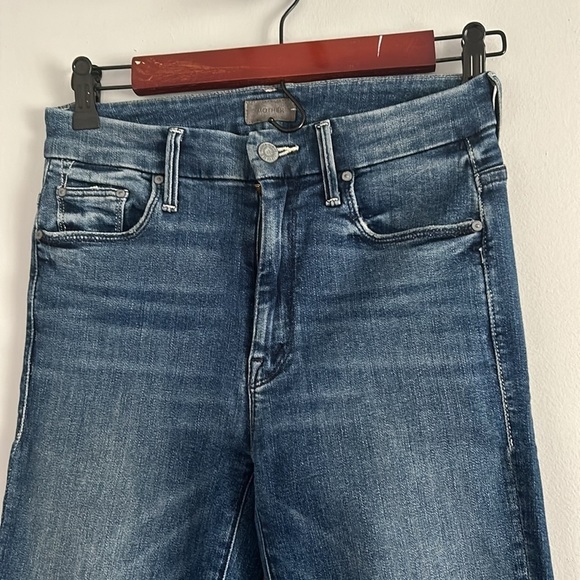 MOTHER Denim High Waisted Looker Ankle Chew - Picture 6 of 8